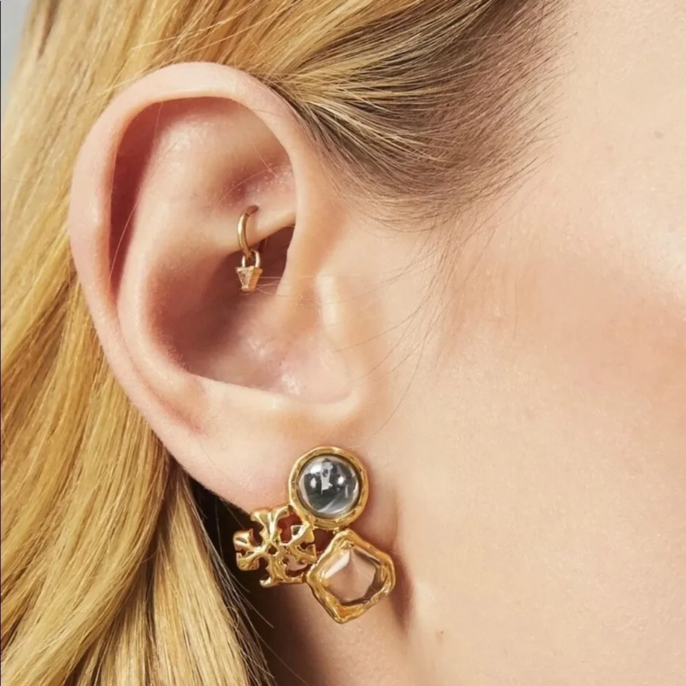 🔥🔥Tory Burch Authentic Jewelry Merchandise At Awesome Prices To Buy Now & Save